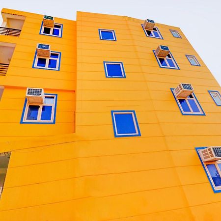 Hotel O Urban Wings New Delhi Luaran gambar