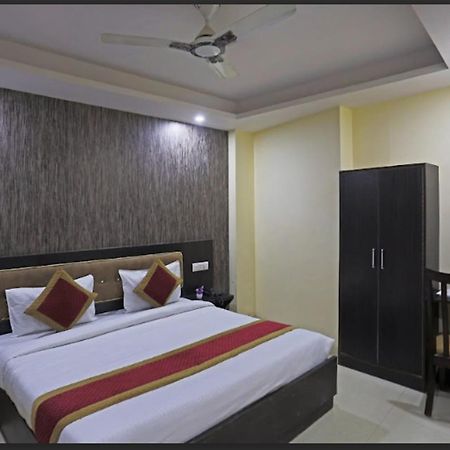 Hotel O Urban Wings New Delhi Luaran gambar