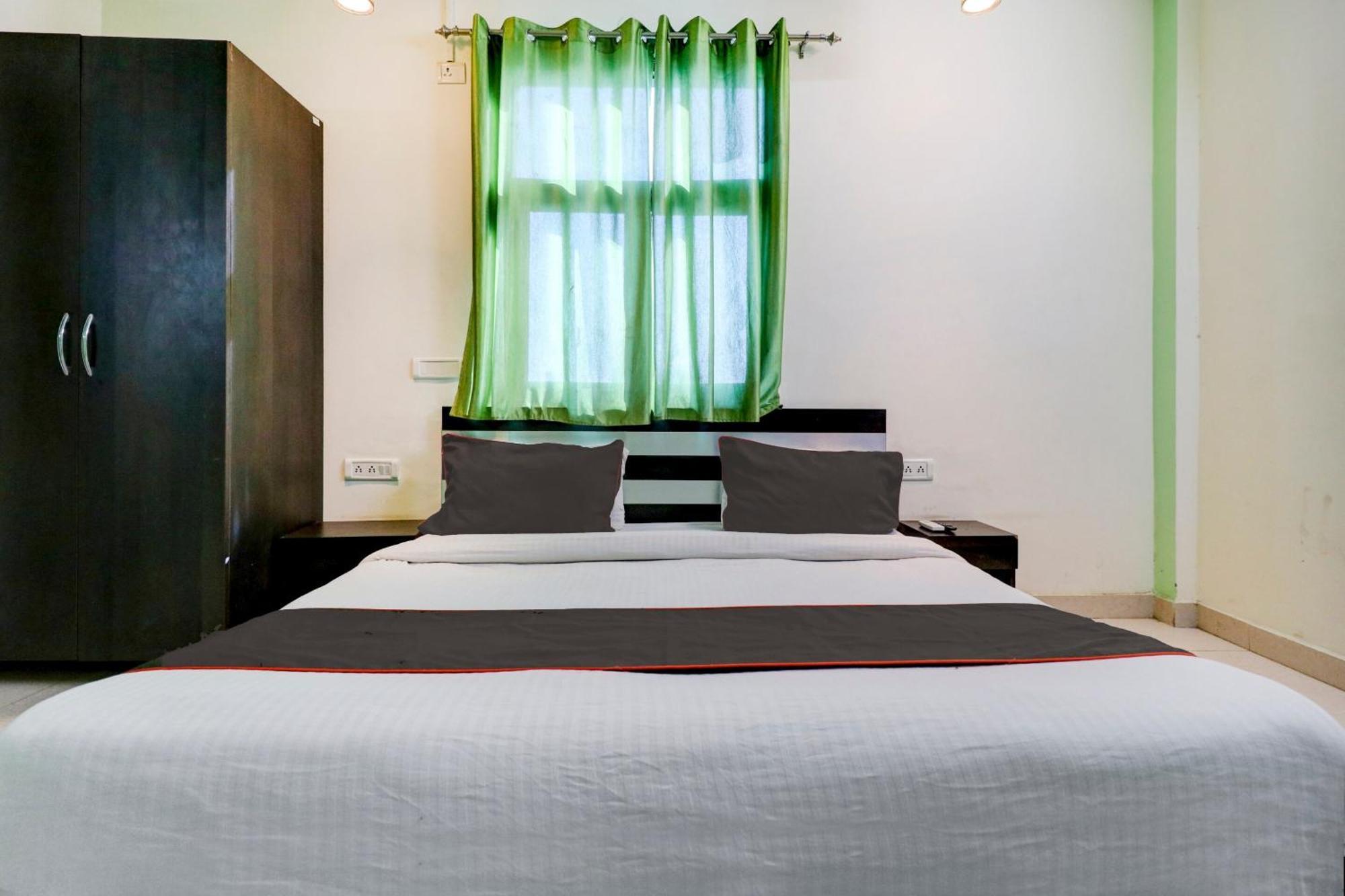 Hotel O Urban Wings New Delhi Luaran gambar
