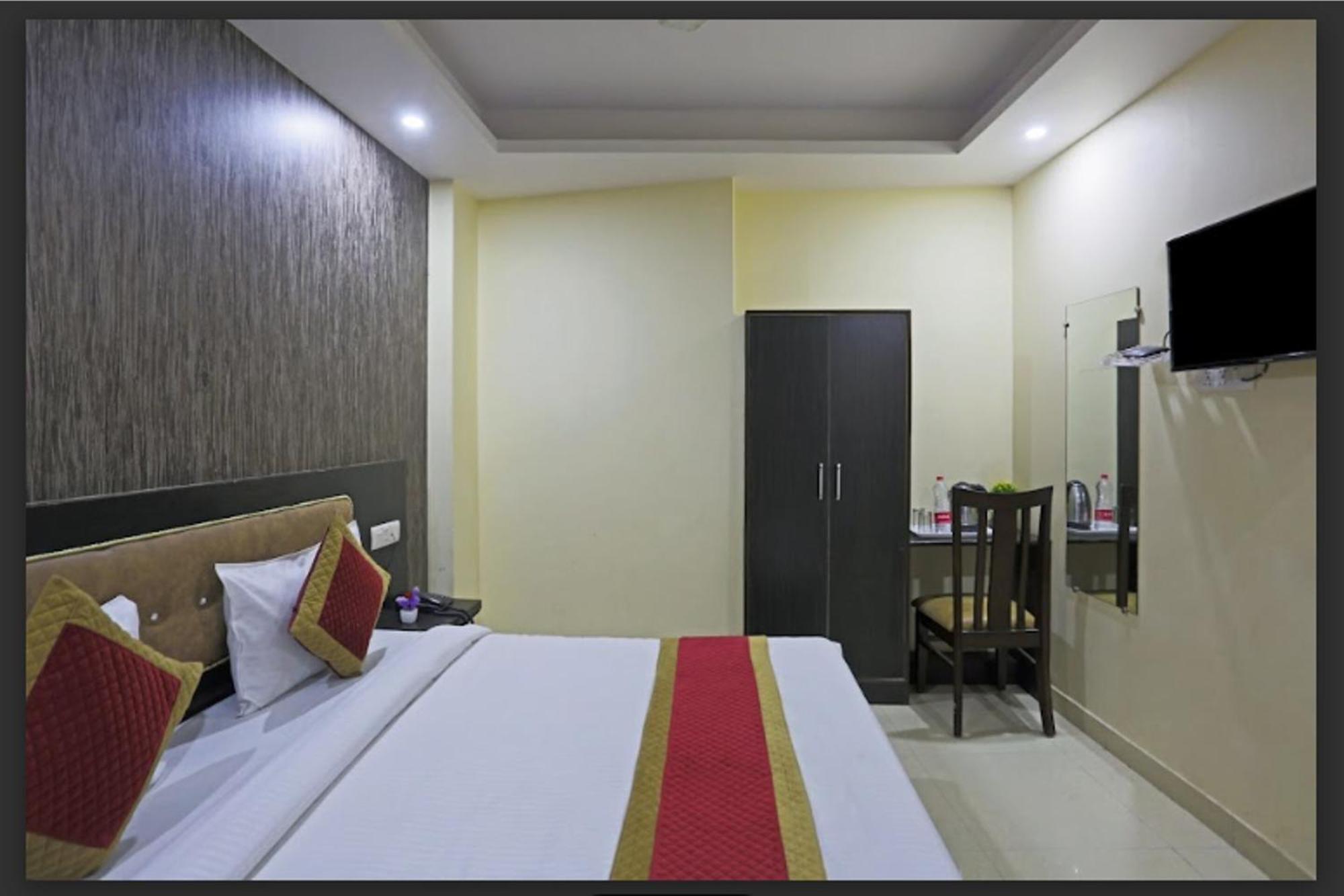 Hotel O Urban Wings New Delhi Luaran gambar
