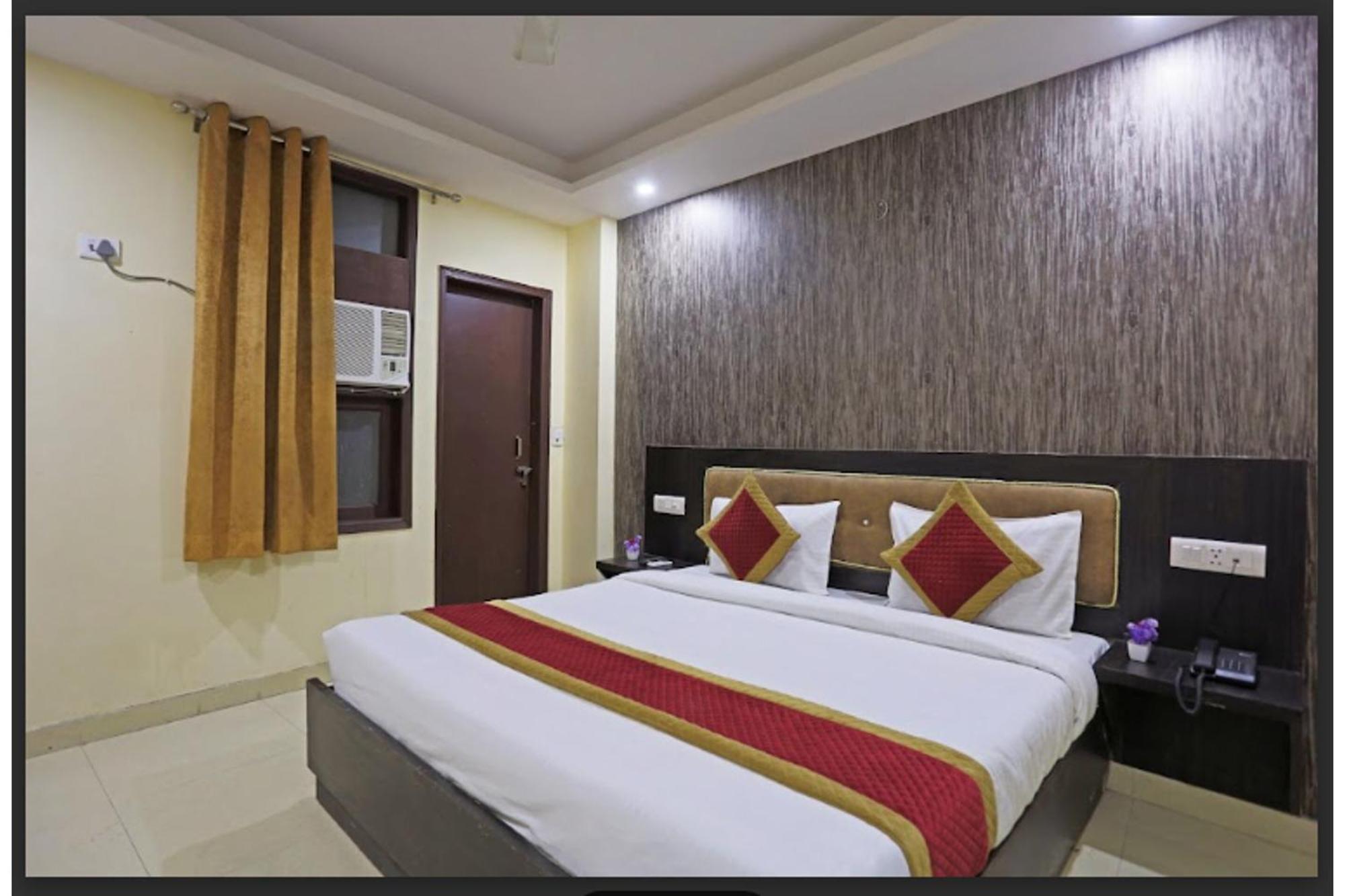 Hotel O Urban Wings New Delhi Luaran gambar
