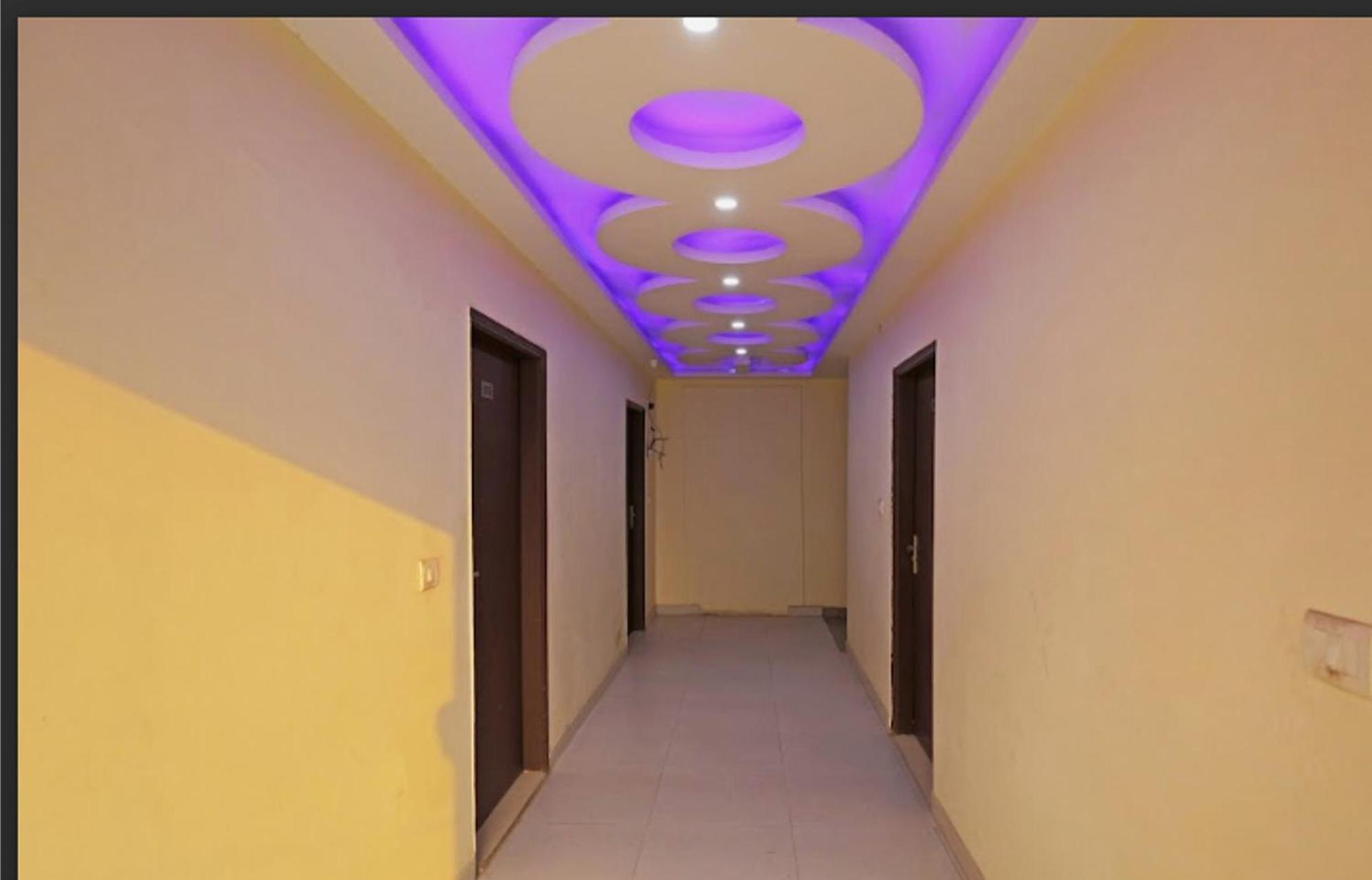 Hotel O Urban Wings New Delhi Luaran gambar