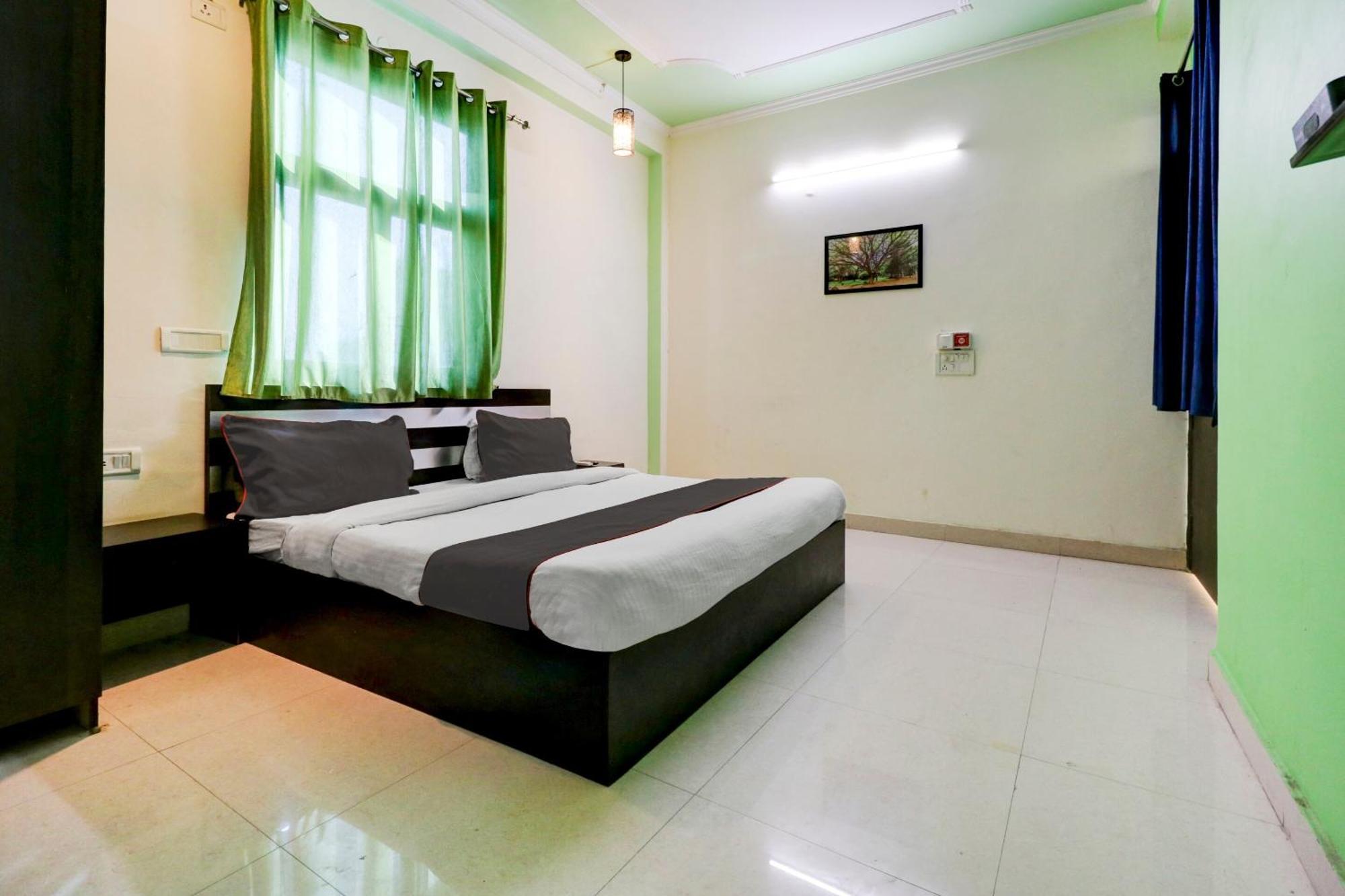 Hotel O Urban Wings New Delhi Luaran gambar