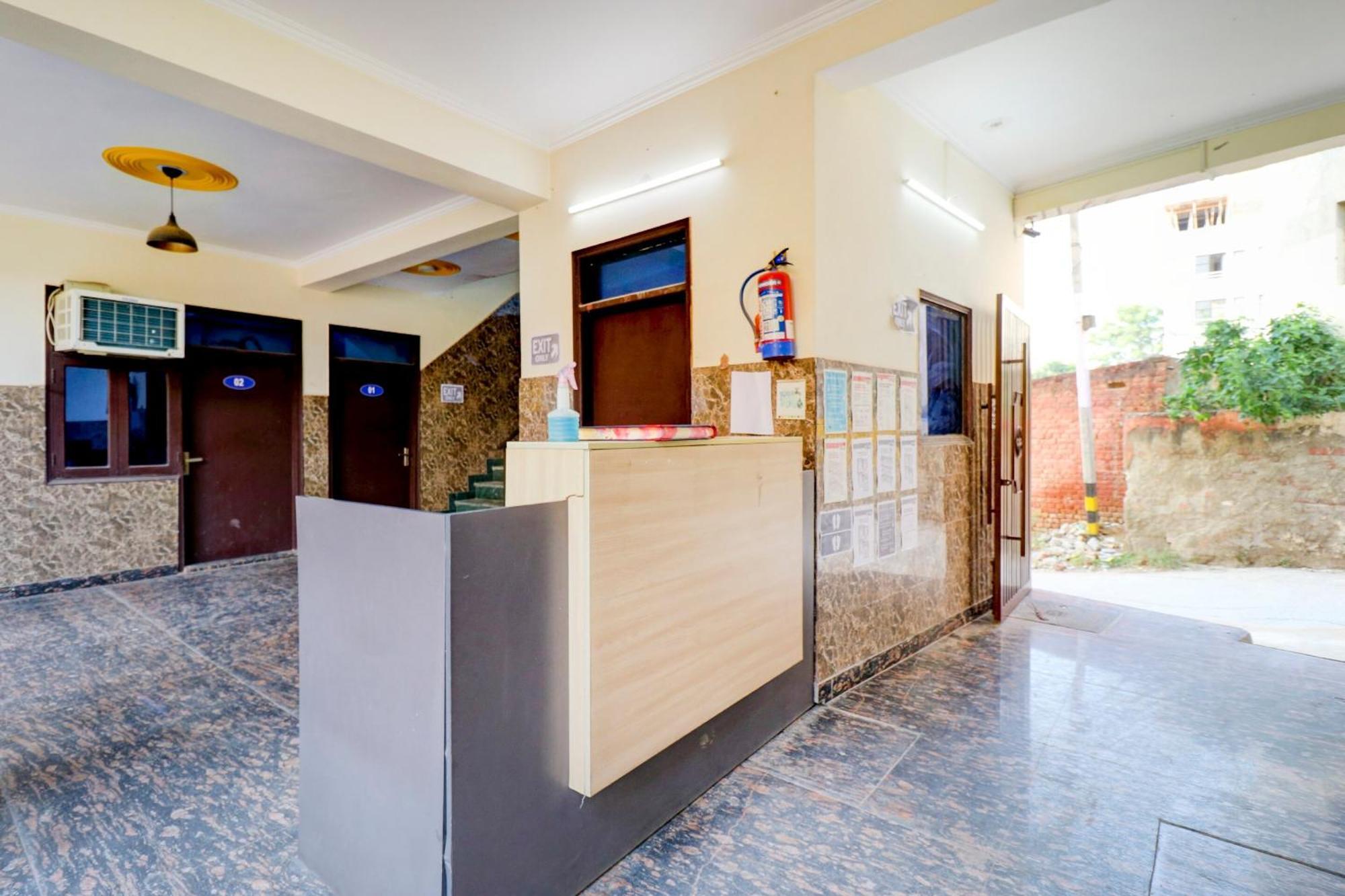 Hotel O Urban Wings New Delhi Luaran gambar