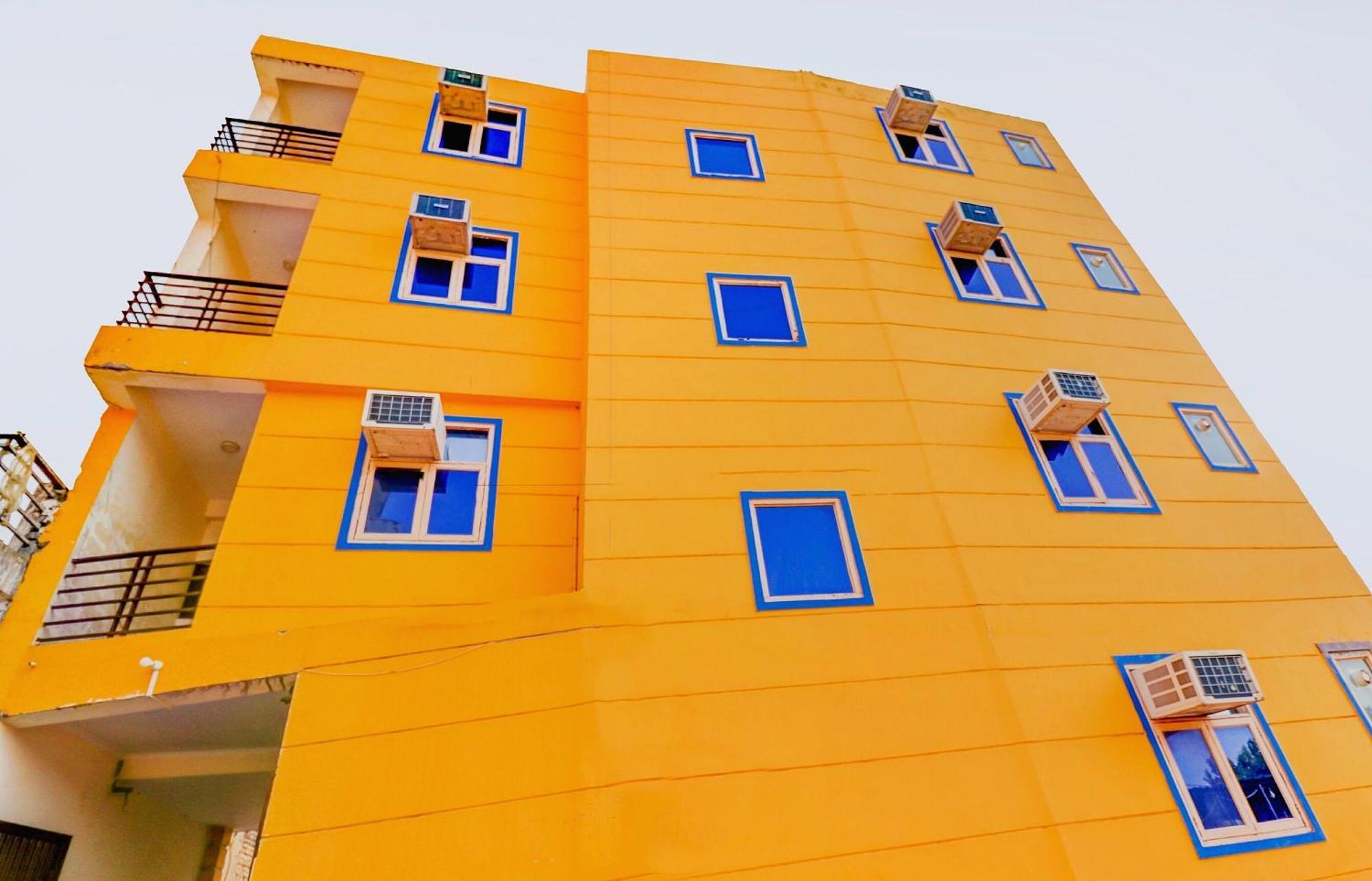 Hotel O Urban Wings New Delhi Luaran gambar